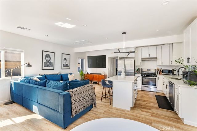 6029 Eleanor, Los Angeles, CA 90038
