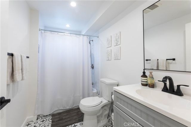 6029 Eleanor, Los Angeles, CA 90038