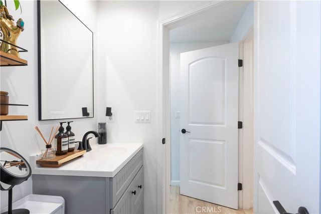 6029 Eleanor, Los Angeles, CA 90038