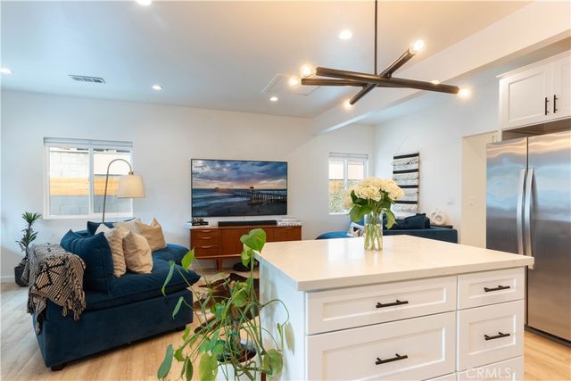 6029 Eleanor, Los Angeles, CA 90038