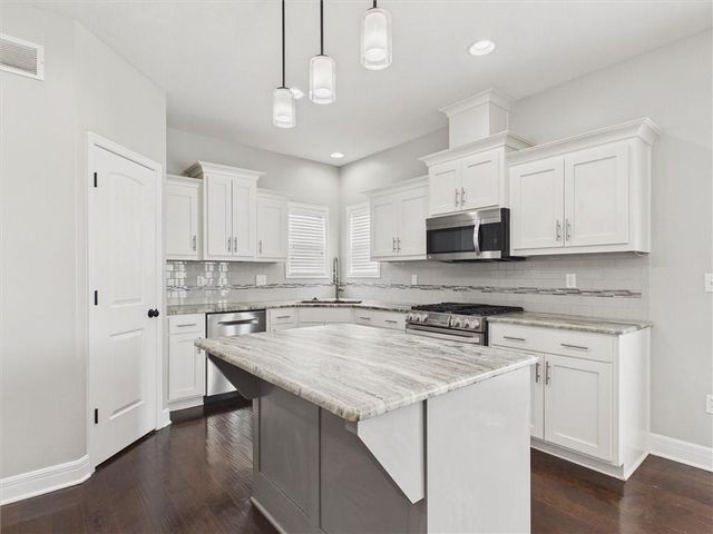 1010 Clayton Drive, Raymore, MO 64083
