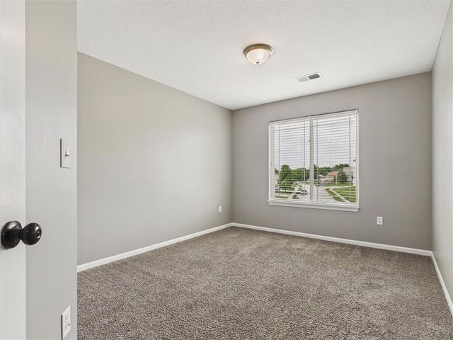 1010 Clayton Drive, Raymore, MO 64083