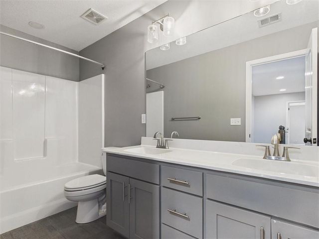 1010 Clayton Drive, Raymore, MO 64083