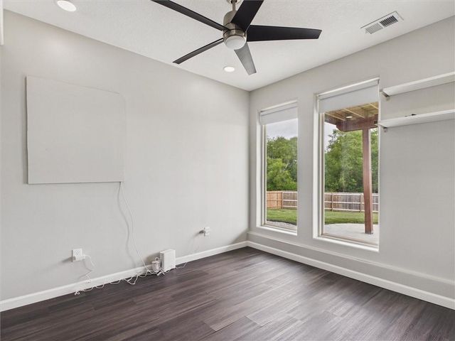 1010 Clayton Drive, Raymore, MO 64083