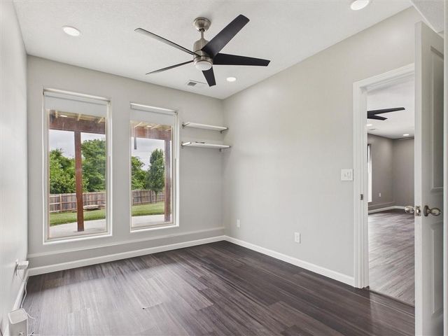 1010 Clayton Drive, Raymore, MO 64083