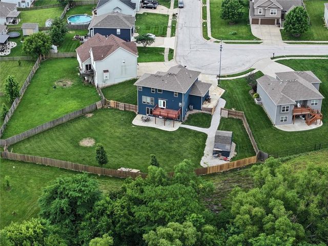 1010 Clayton Drive, Raymore, MO 64083