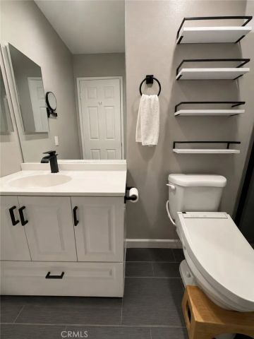 26303 W Plata Ln, Calabasas, CA 91302