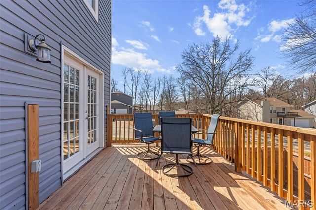 11811 7 Hills Drive, Florissant, MO 63033