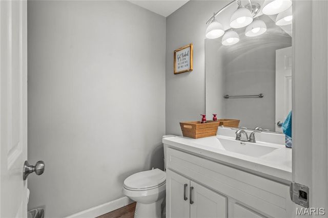 11811 7 Hills Drive, Florissant, MO 63033