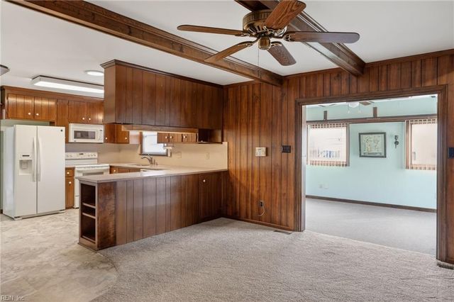 808 Ventnor DR, Newport News, VA 23608