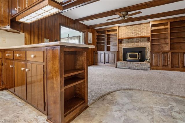 808 Ventnor DR, Newport News, VA 23608