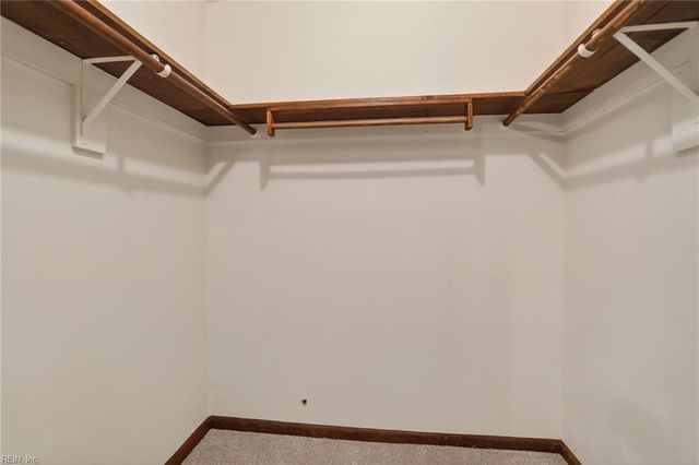 808 Ventnor DR, Newport News, VA 23608