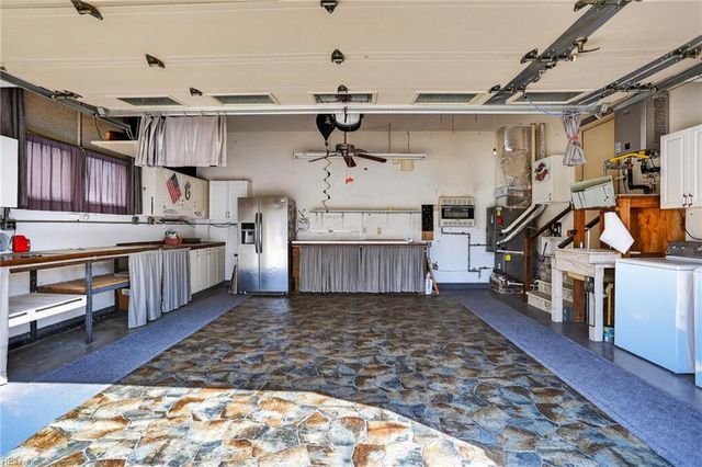 808 Ventnor DR, Newport News, VA 23608