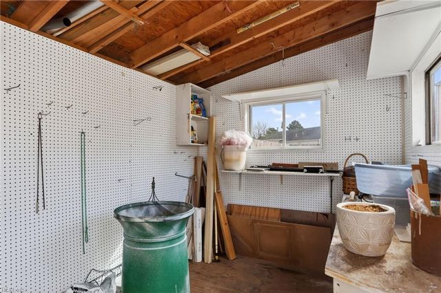 808 Ventnor DR, Newport News, VA 23608