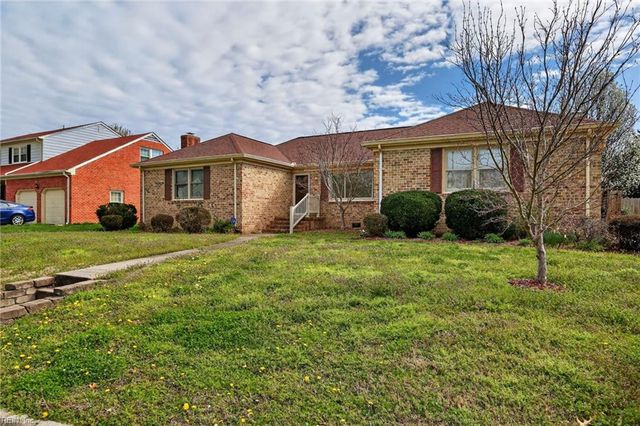 808 Ventnor DR, Newport News, VA 23608