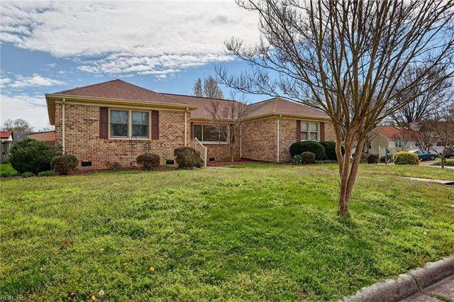 808 Ventnor DR, Newport News, VA 23608