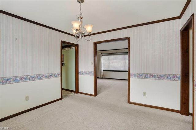 808 Ventnor DR, Newport News, VA 23608