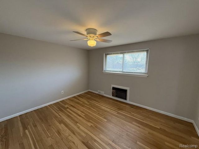 29264 Tessmer Court, Madison Heights, MI 48071