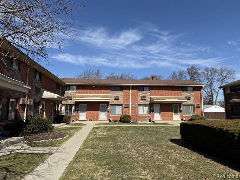 29264 Tessmer Court, Madison Heights, MI 48071