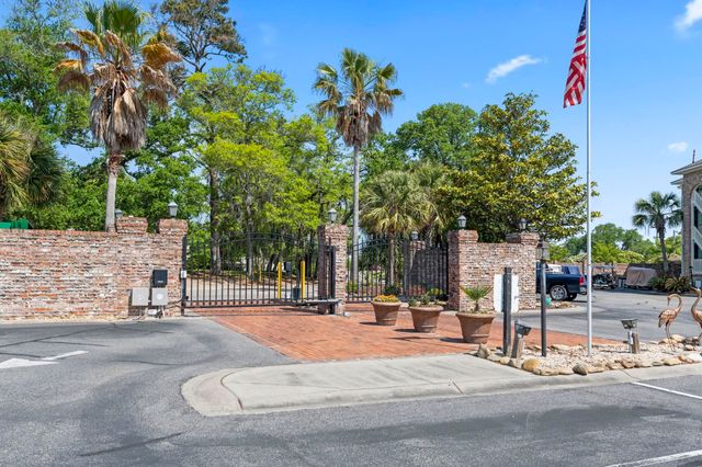 806 Conway St Apt 116, North Myrtle Beach, SC 29582
