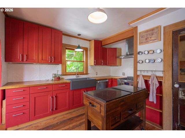 6407 N VANCOUVER Ave, Portland, OR 97217