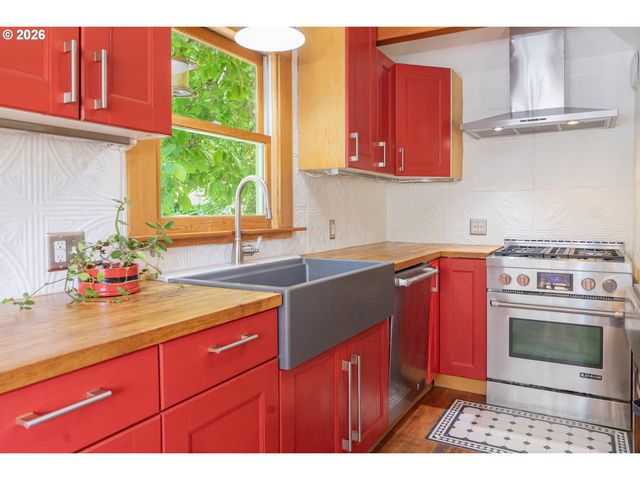 6407 N VANCOUVER Ave, Portland, OR 97217