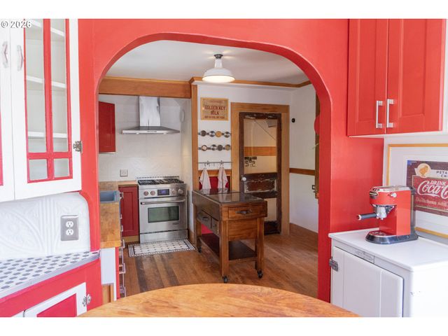 6407 N VANCOUVER Ave, Portland, OR 97217