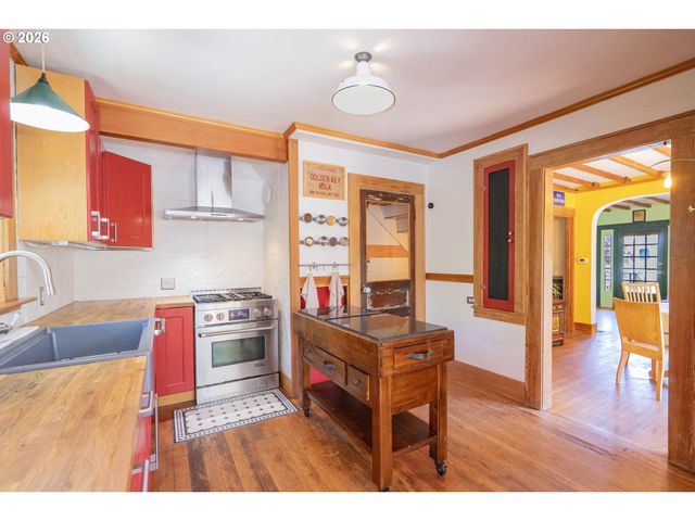 6407 N VANCOUVER Ave, Portland, OR 97217
