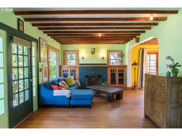 6407 N VANCOUVER Ave, Portland, OR 97217