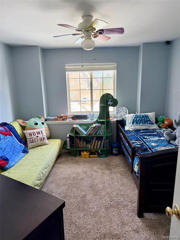 7586 Paradise Drive, Grand Blanc, MI 48439