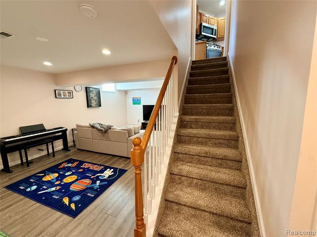 7586 Paradise Drive, Grand Blanc, MI 48439