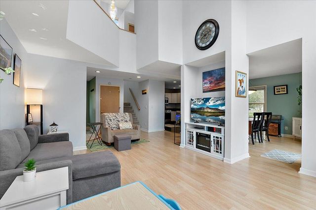 1491 Country Knoll Place, St. Joseph, MI 49085