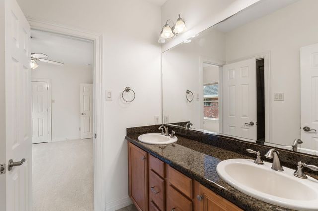 5103 Chestnut Street, Bellaire, TX 77401