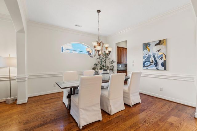 5103 Chestnut Street, Bellaire, TX 77401