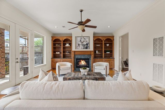 5103 Chestnut Street, Bellaire, TX 77401