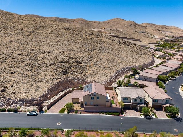 12351 Champions Tour Drive, Las Vegas, NV 89141