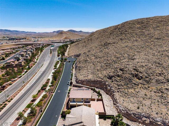 12351 Champions Tour Drive, Las Vegas, NV 89141