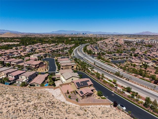 12351 Champions Tour Drive, Las Vegas, NV 89141