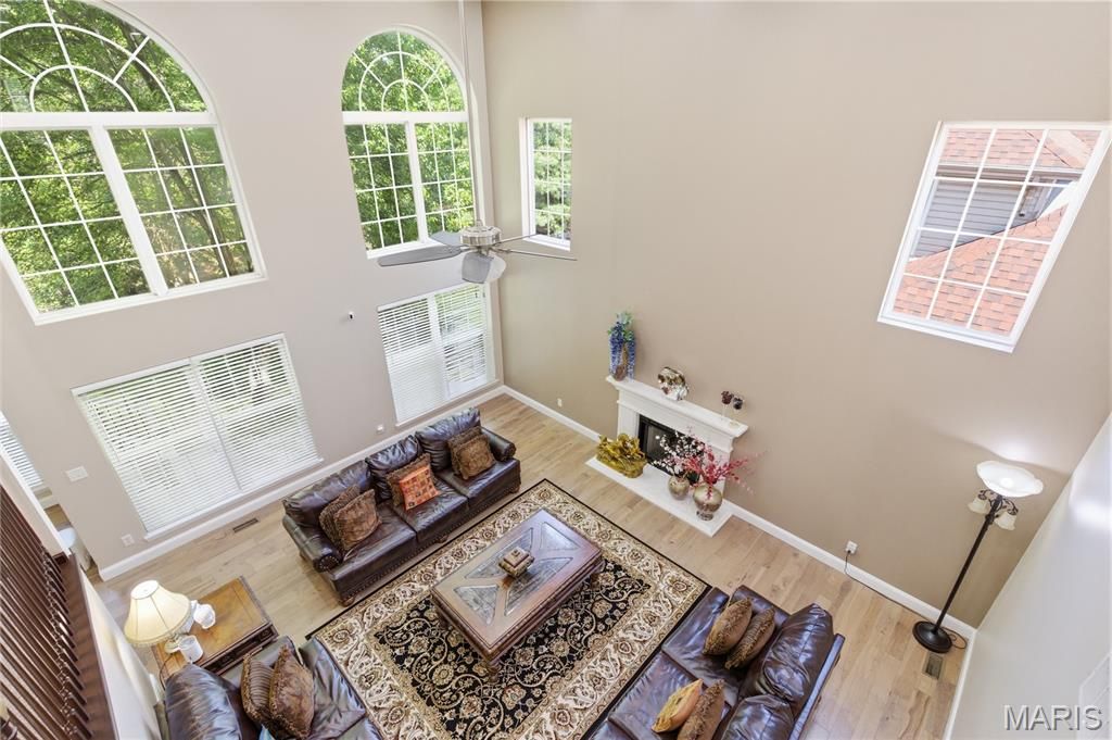 Image 23 of property listing at 307 Calliope Place, Chesterfield, MO 63017