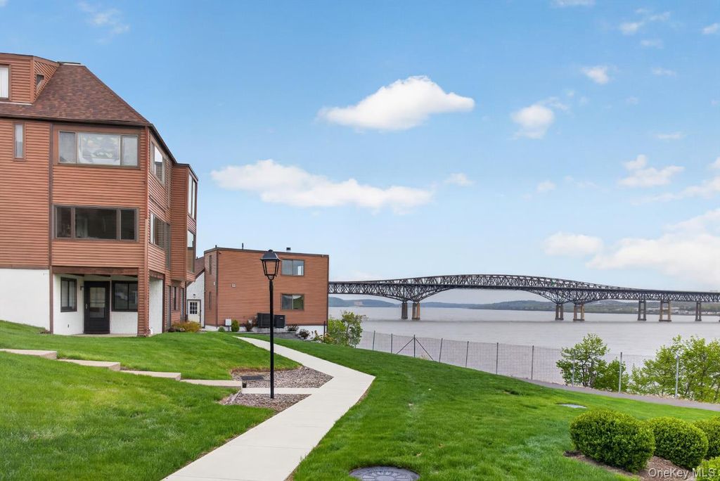350 N Water Street 2-18, Newburgh, NY 12550