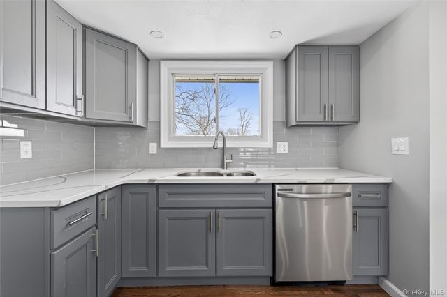 3103 Falcon Avenue, Medford, NY 11763