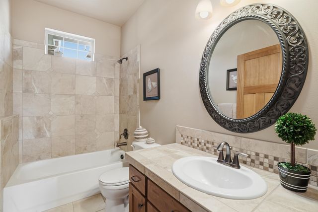 1608 N Rim View St, Spokane, WA 99224