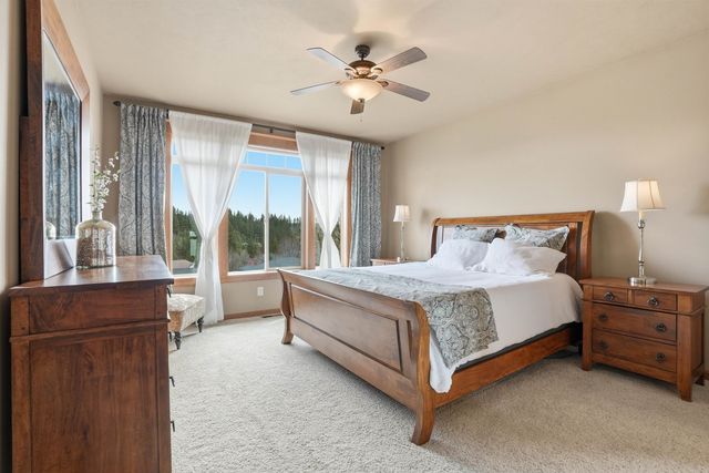 1608 N Rim View St, Spokane, WA 99224