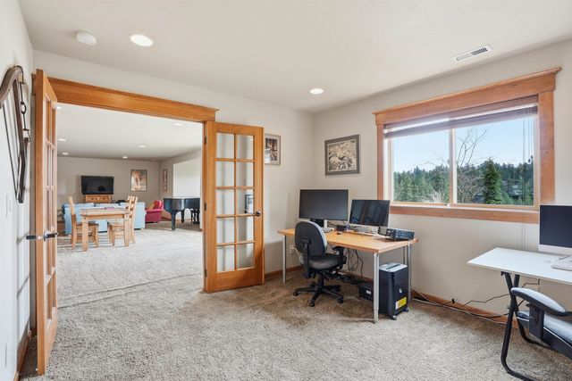 1608 N Rim View St, Spokane, WA 99224