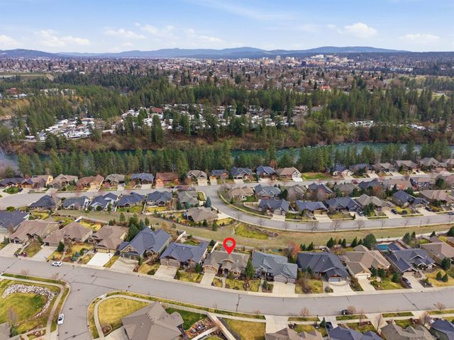 1608 N Rim View St, Spokane, WA 99224