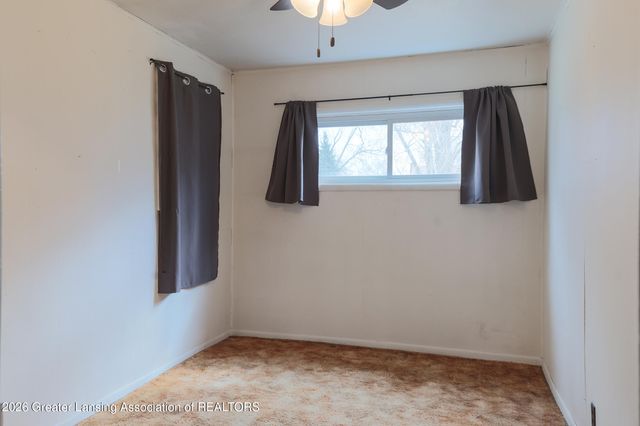 123 N Deerfield Avenue, Lansing, MI 48917