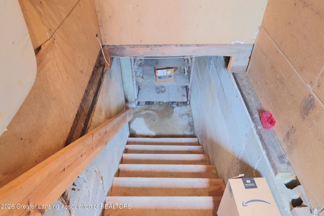 123 N Deerfield Avenue, Lansing, MI 48917