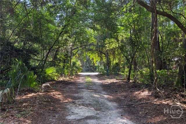 8829 Ferguson Avenue, Savannah, GA 31406