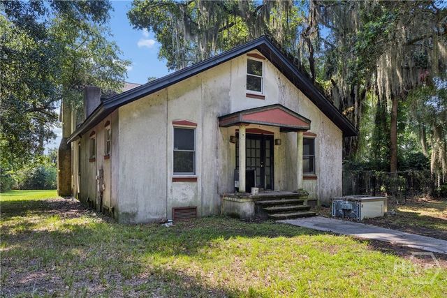 8829 Ferguson Avenue, Savannah, GA 31406