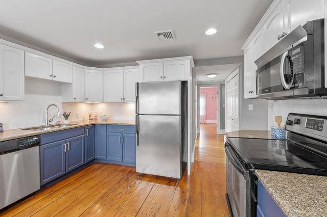 11 Cherry St 3, Danvers, MA 01923